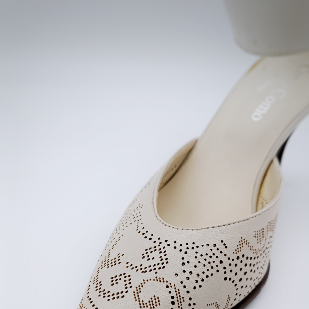 CORSO COMO Pumps aus Leder mit Knöchelmanschette, GR39