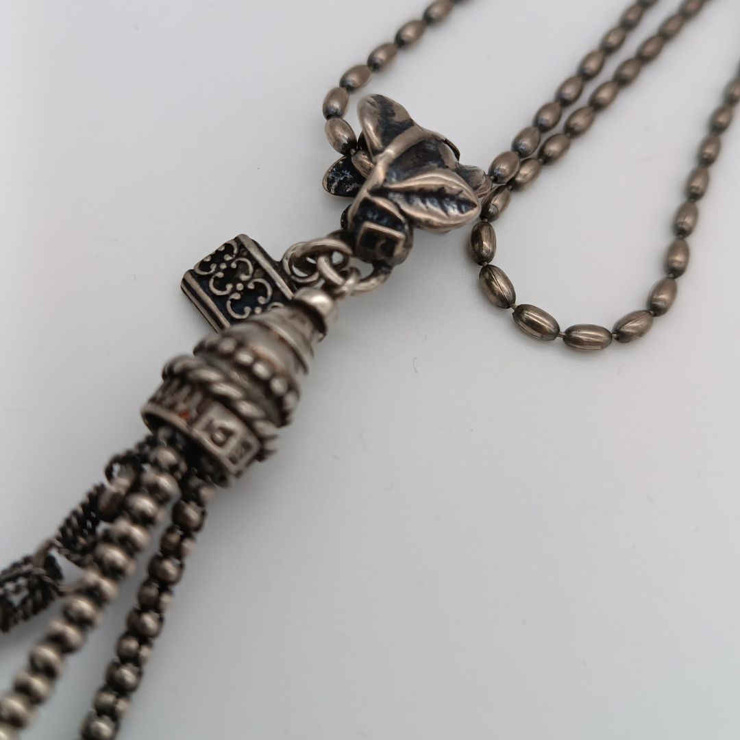 GEM KINGDOM lange Kette mit massivem mehrteiligen Anhanger