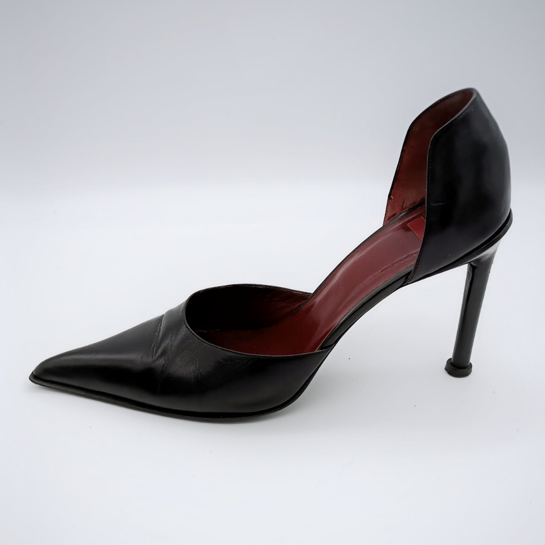 Pumps, schwarzes Leder, rotes Innenleder, Größe 40