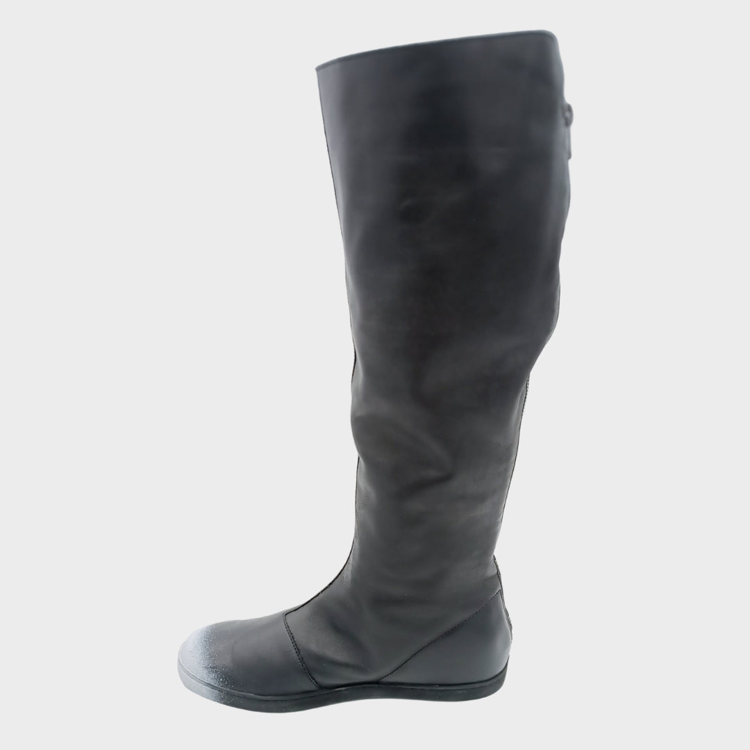 SARAH PACINI Ganzjahresstiefel schwarz mit weißer Kappe, Reißverschluss Größe 40