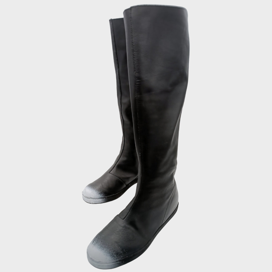 SARAH PACINI Ganzjahresstiefel schwarz mit weißer Kappe, Reißverschluss Größe 40