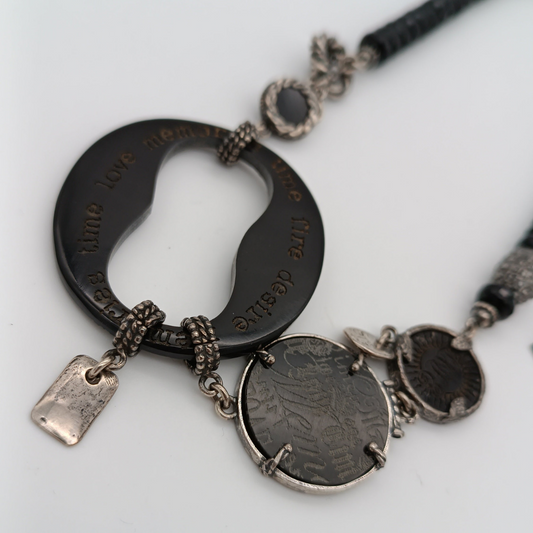 GEM KINGDOM kurze Halskette mit geschliffenem Onyx Silber