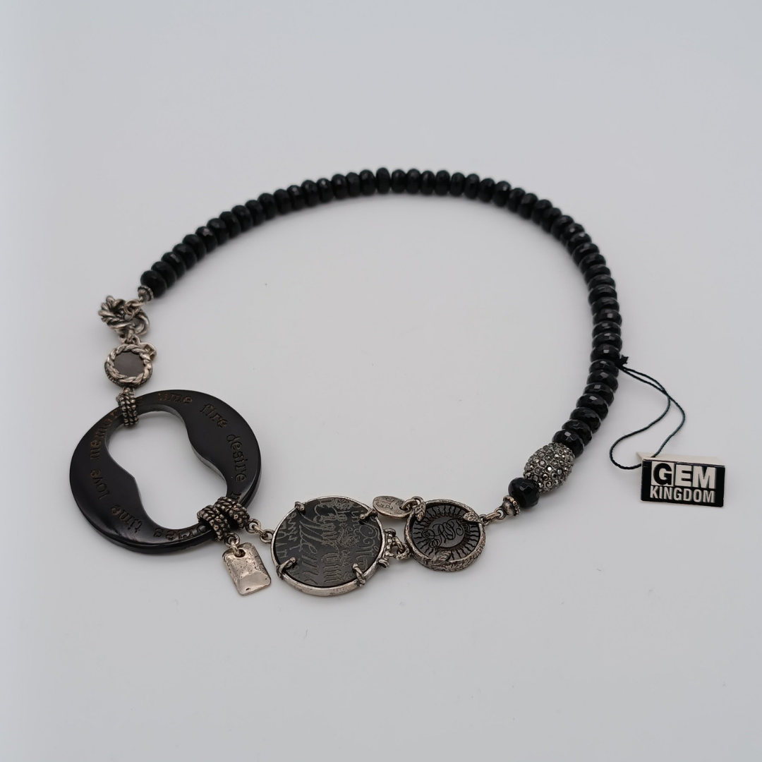 GEM KINGDOM kurze Halskette mit geschliffenem Onyx Silber