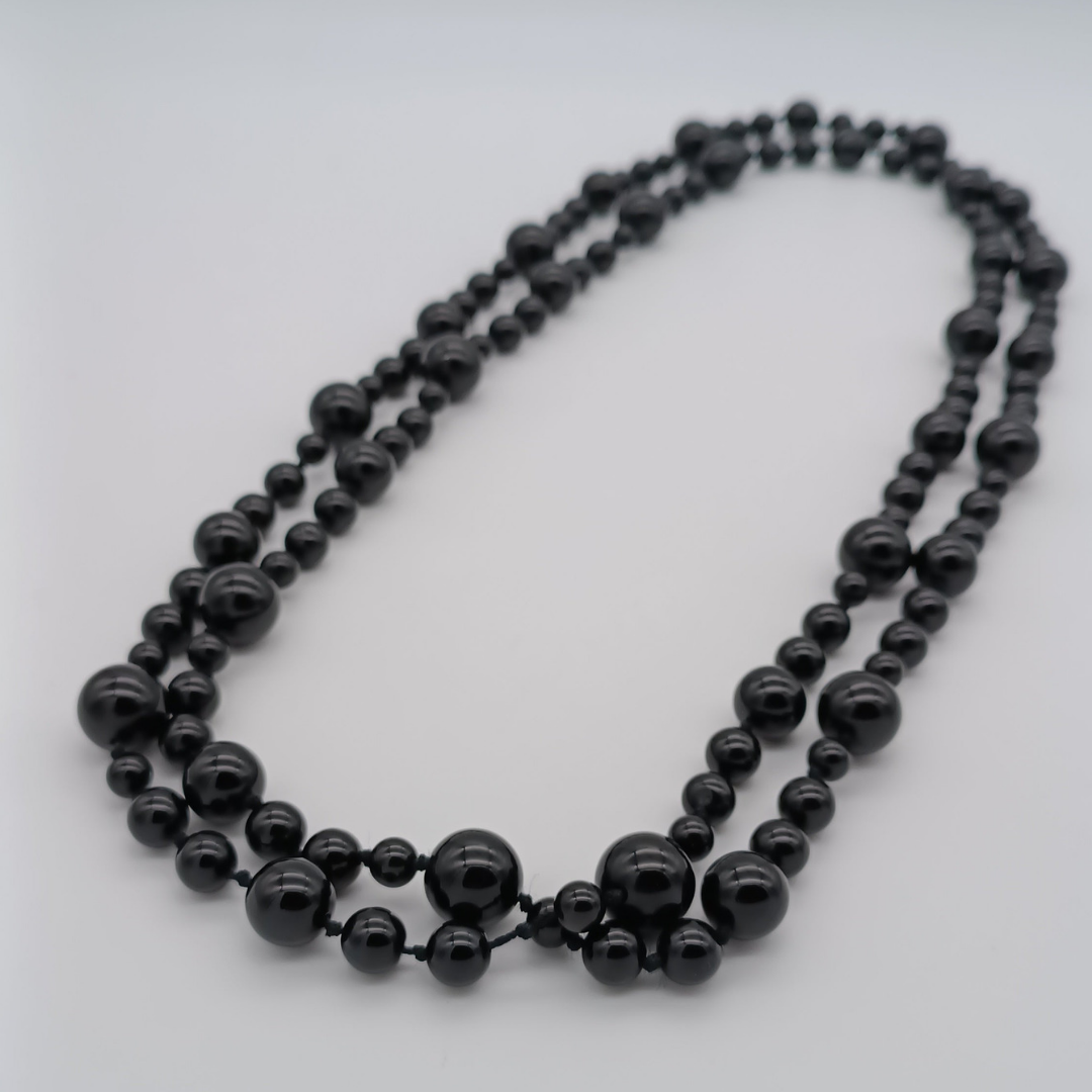 GEM KINGDOM lange Perlenkette schwarz