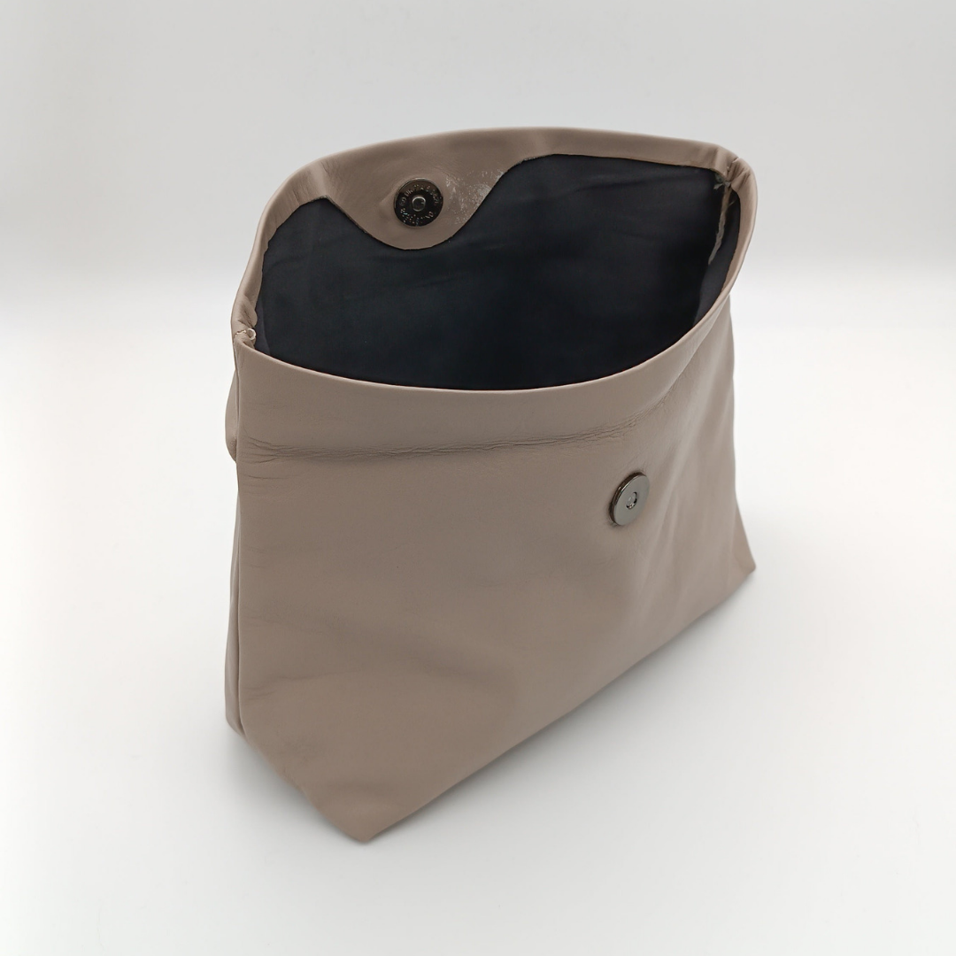 Petra Dieler Schminktasche, Clutch, taupe, Leder