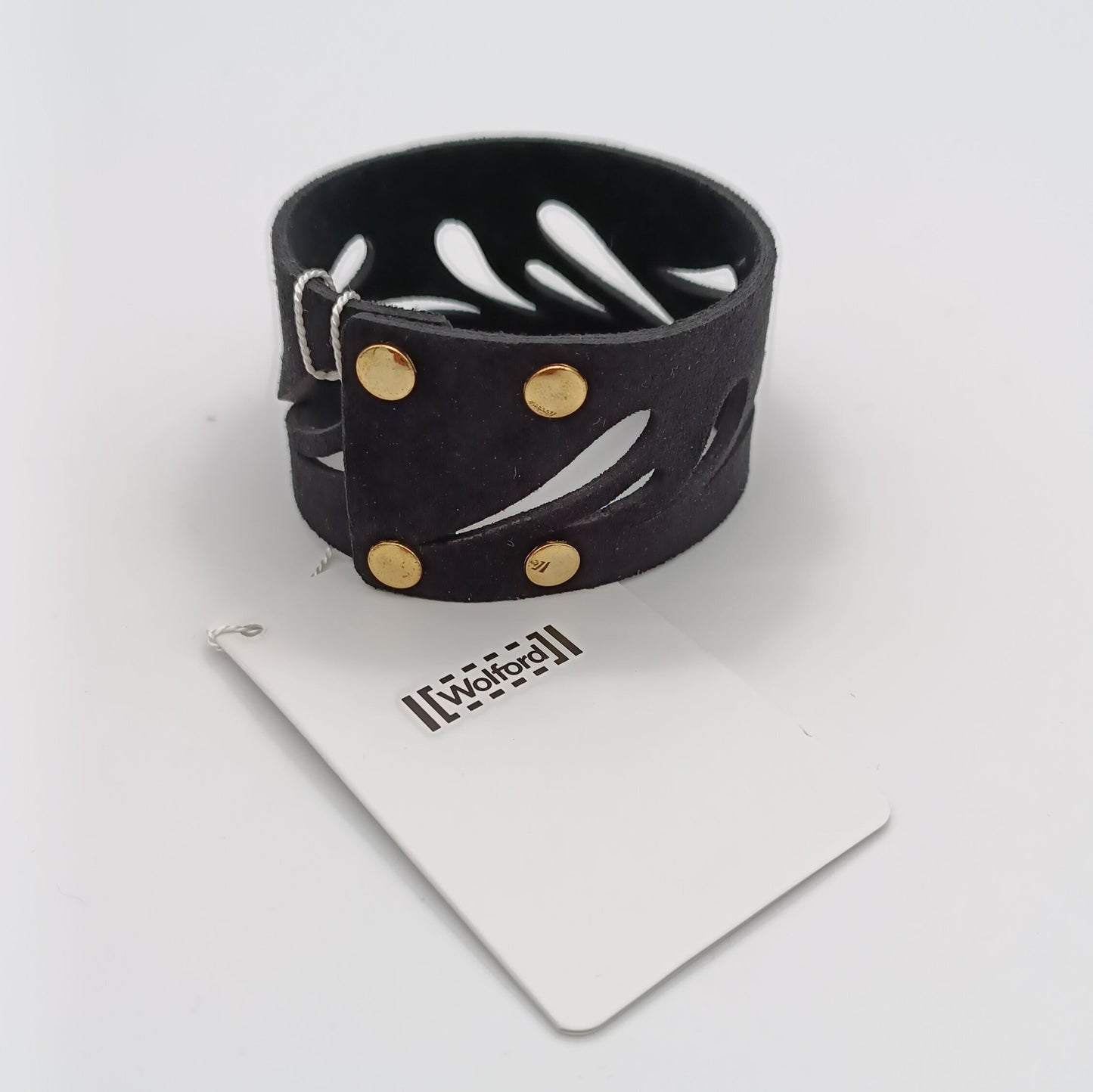 Wolford Armband mit goldenen Nieten und Stanzmuster schwarz