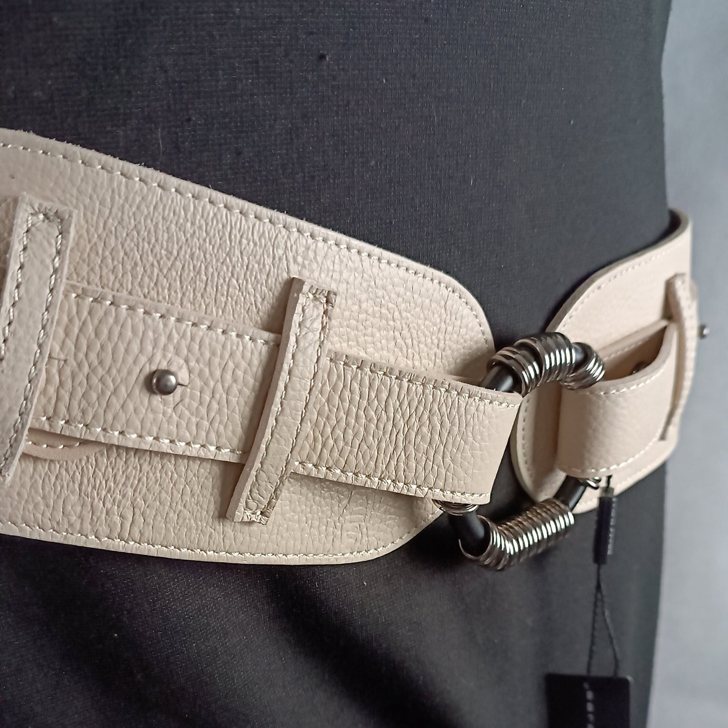SARAH PACINI Ledergürtel, breit, beige